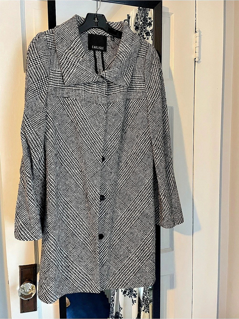 Carlisle Houndstooth long jacket in Black & White Size 10 Like New